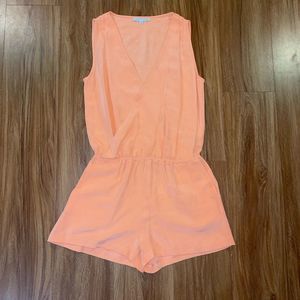 Rebecca Minkoff Womens Peach Front V Neck Cross Sleeveless Silk Romper Size 6